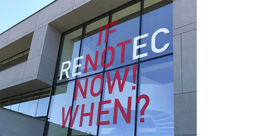 Renotec gevel met slogan “If not now, when?” als employer branding en rekruteringscampagne